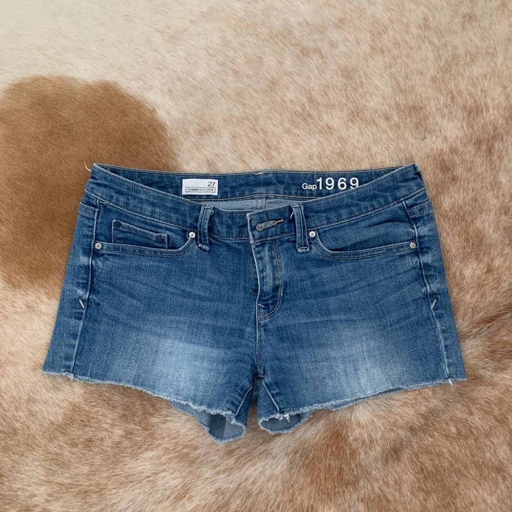 Gap 1969 Summer Cutoffs